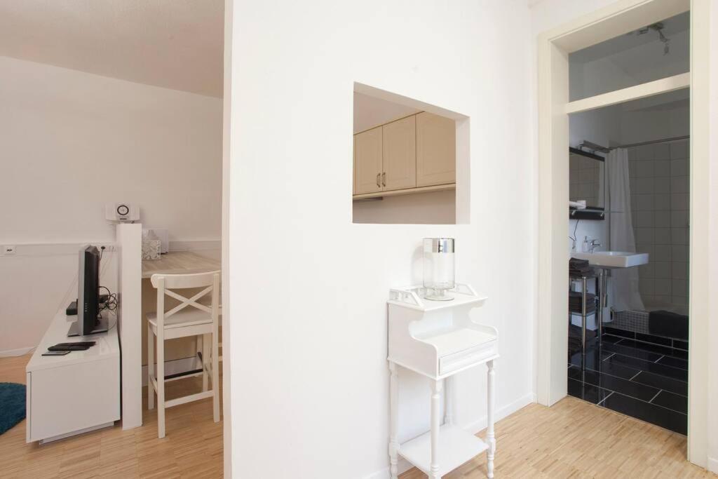 Exclusive 2-Room Souterrain Apartment 뉘른베르크 외부 사진